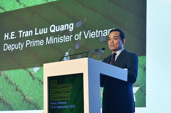 Phó Thủ tướng Trần Lưu Quang phát biểu tại Hội nghị toàn cầu về an toàn và khai thác hàng không năm 2023 sáng 19/9. Ảnh: VGP